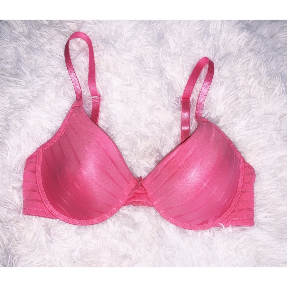 🌟✨Unbranded Underwire Push-Up Pink Bra✨🌟